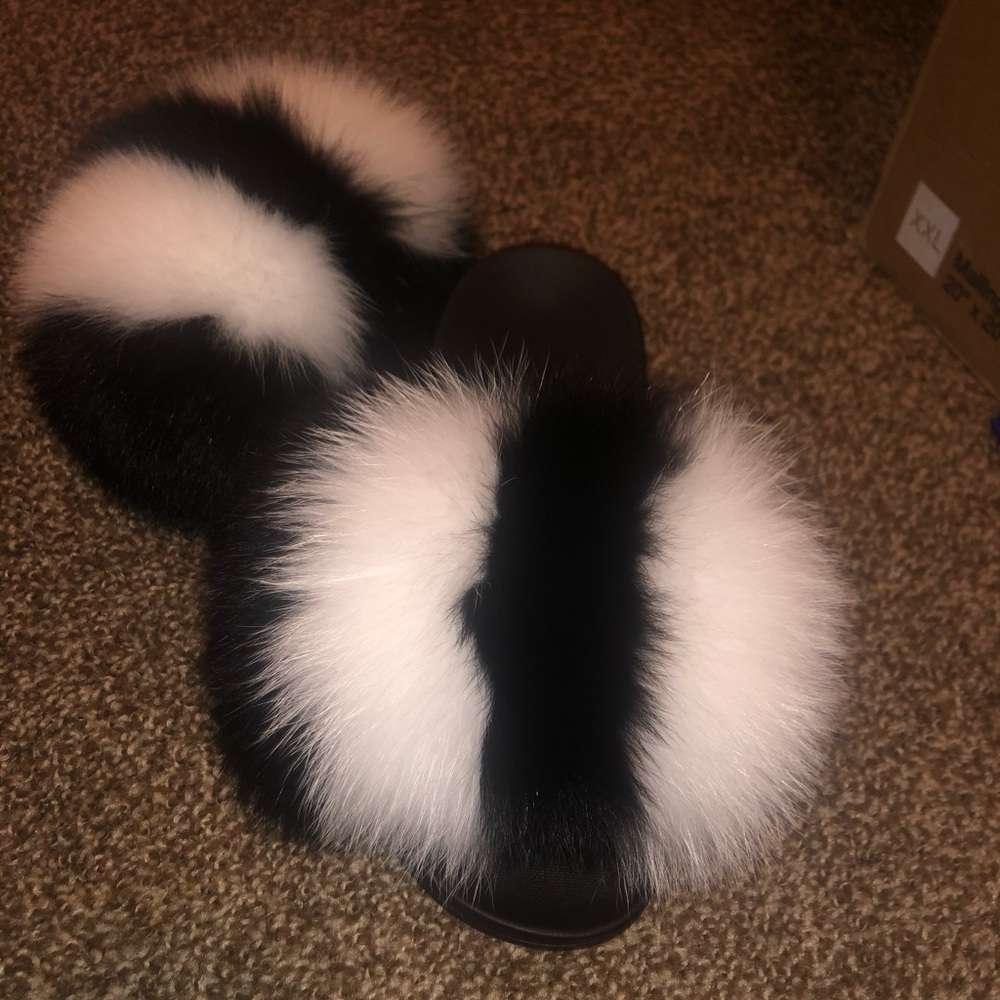 Fur slides - Picture 3 of 5